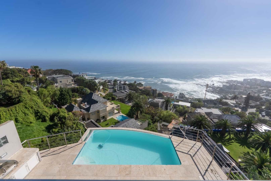 8 Bedroom Property for Sale in Bantry Bay Western Cape